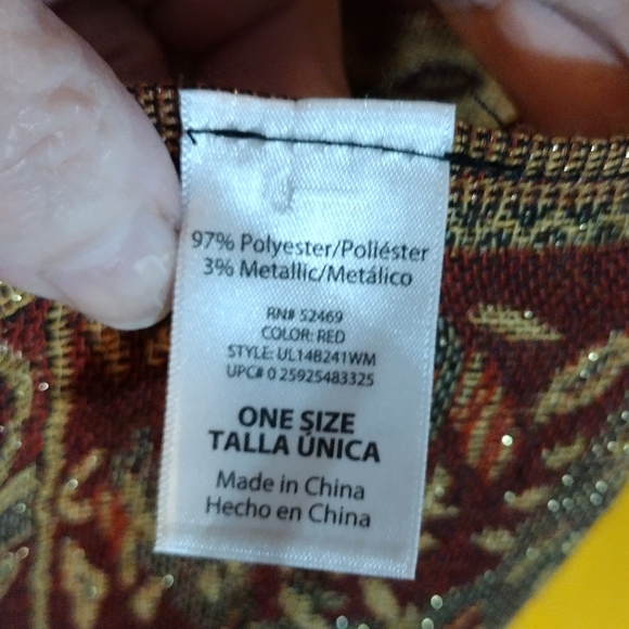 Beautiful pashmina wrap - Picture 3 of 10